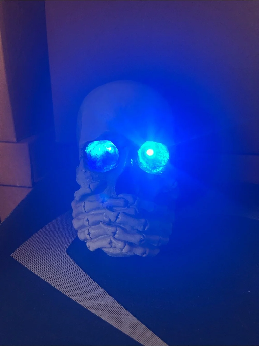 Skull Halloween light up decoration